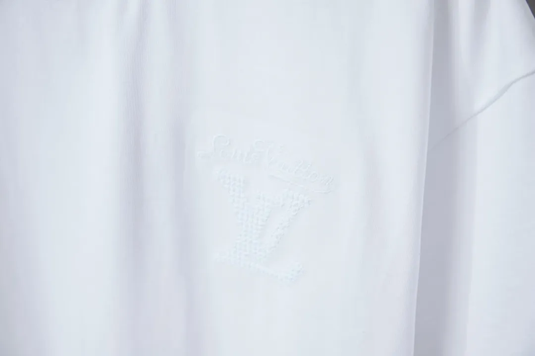 🅿️200 1V 25SS early spring new style short sleeves with embroidered letters, light luxury, a must-have item for daily commuting for men and women, correct version, welcome to compare, detailed features · 320 grams of 100% pure cotton double yarn jersey fabric · Special thickened 32 pieces of double yarn 1X1 thread in the same vat · Imported Tajima machine hollow embroidered letter logo. Ready-made garments are washed to make the embroidery softer · Double-needle sewing and cross-seam technology · Original main mark, washed tag, brand moisture-proof paper packaging Color: black/white Size: S/M/L/XL